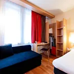 מלון Ibis Stare 3*