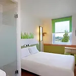 Hotel Ibis Stare