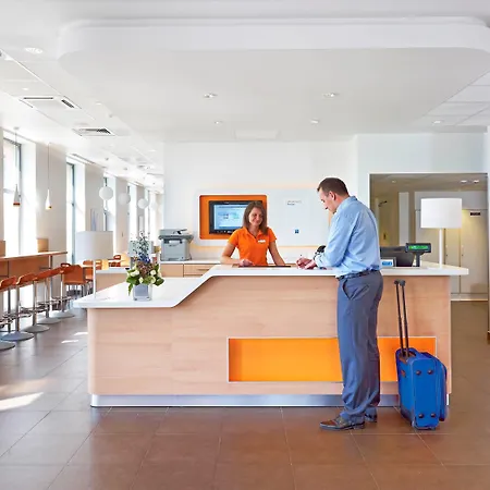 Отель Ibis Stare 3*