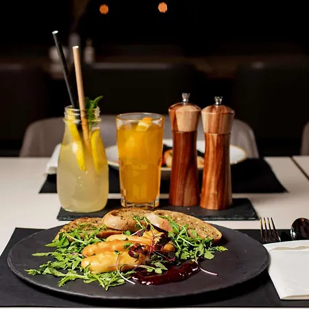 Ibis Stare 3*