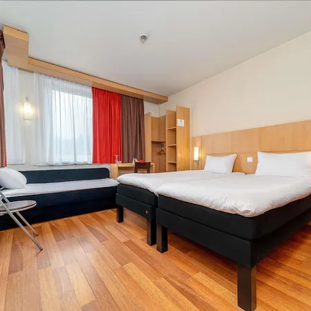 Hotel Ibis Stare