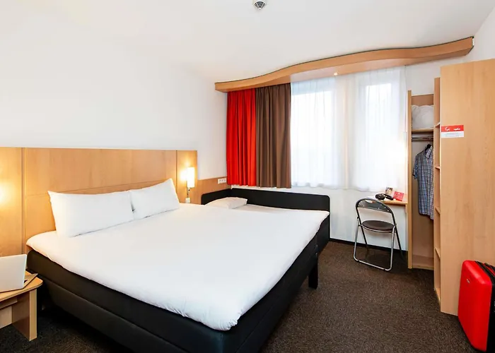 Hotel Ibis Stare 3*