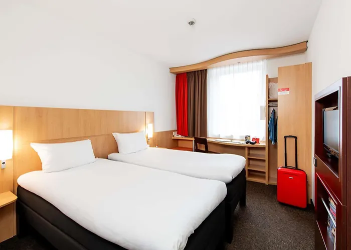 Hotel Ibis Stare 3*